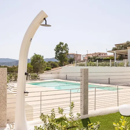 Domusmeralda - Medusa, Jacuzzi, Giardino E Mare! Apartman Cannigione